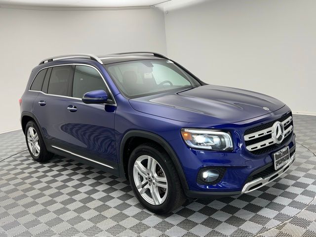 2021 Mercedes Benz GLB 250 4MATIC photo 2