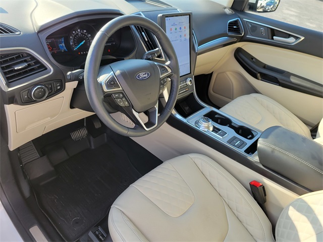 2024 Ford Edge Titanium photo 14