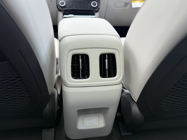 2025 Hyundai Tucson Hybrid Limited photo 18