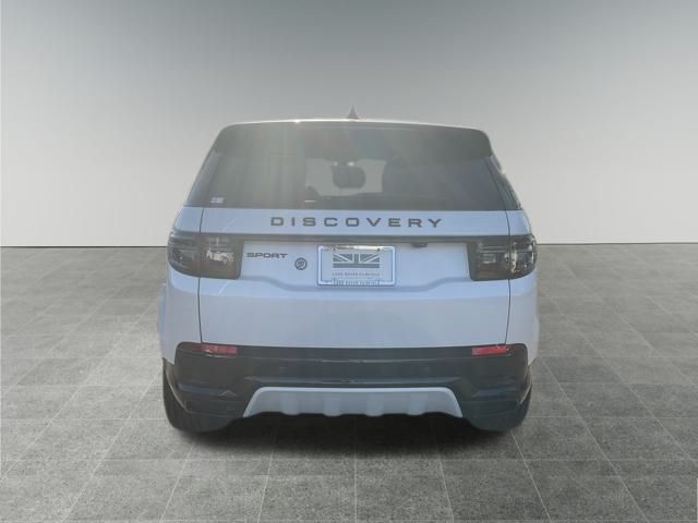 2025 Land Rover Discovery Sport SE photo 3