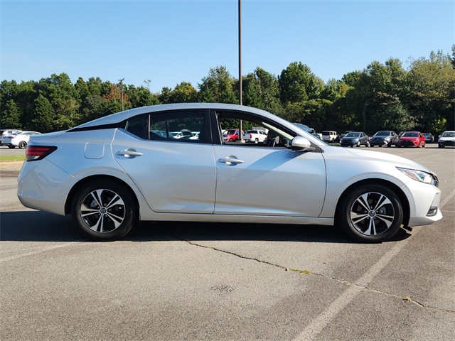 2022 Nissan Sentra SV photo 2