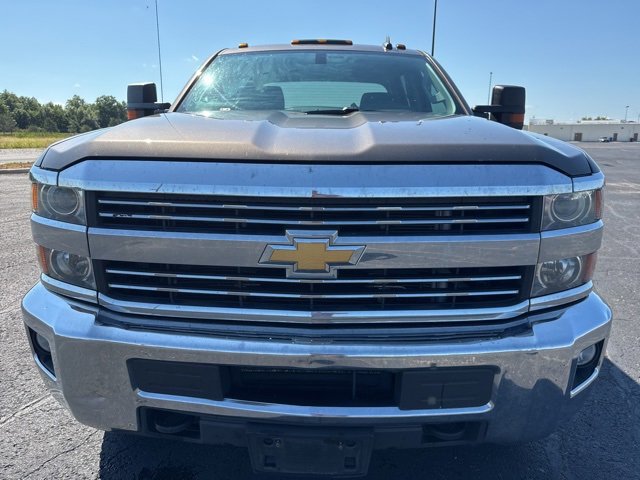 2015 Chevrolet Silverado 2500HD LT photo 2