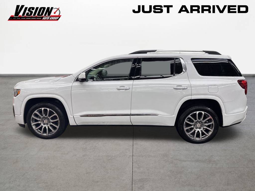 2023 GMC Acadia Denali's photo