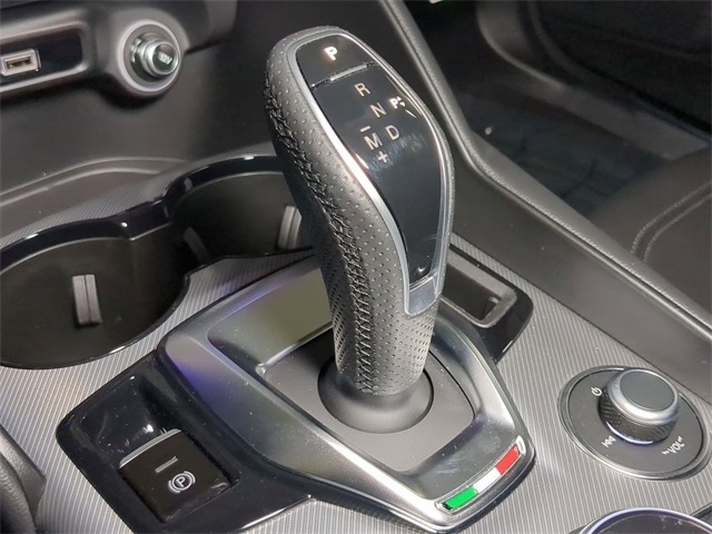 2025 Alfa Romeo Giulia Base photo 20