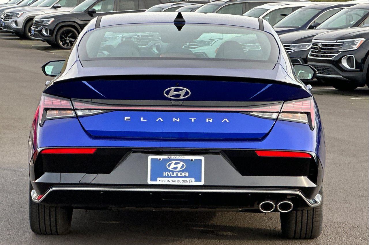 2025 Hyundai Elantra N Line photo 4