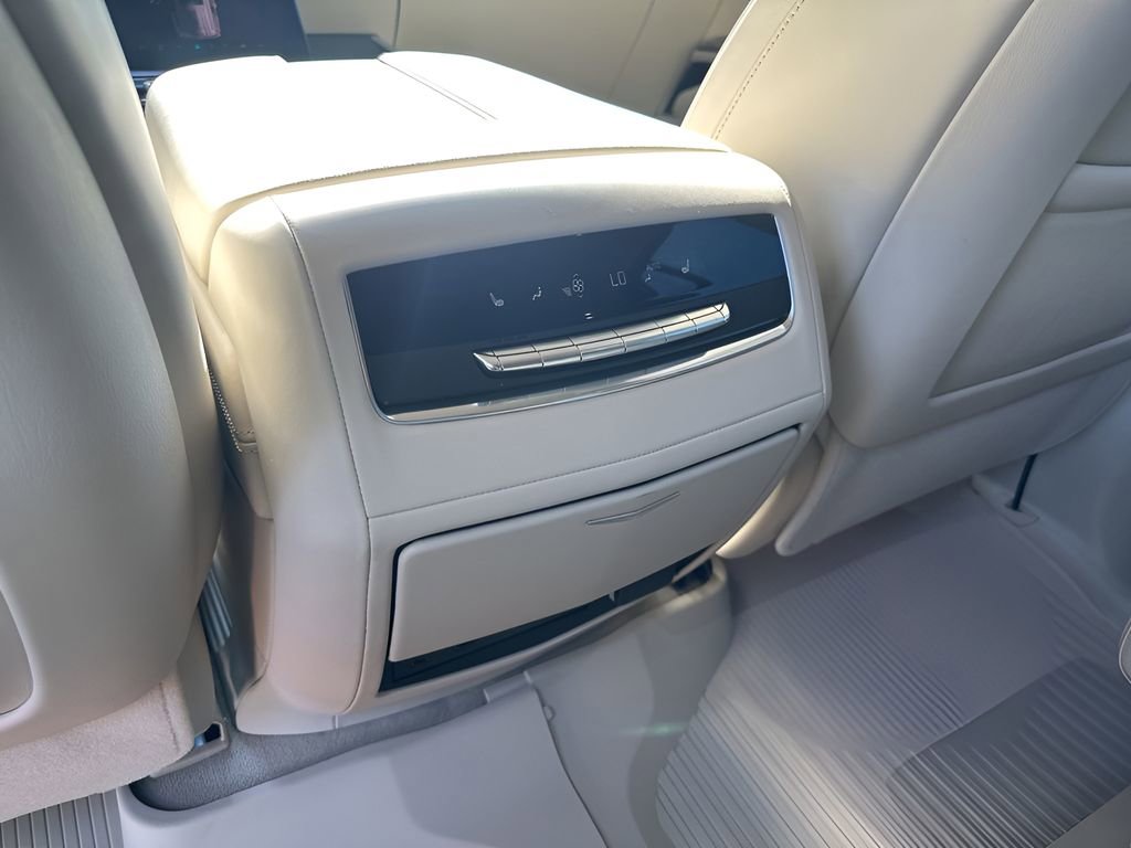 2025 Cadillac Escalade Sport Platinum photo 21