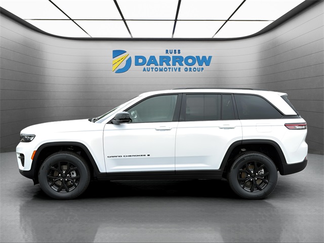 2025 Jeep Grand Cherokee Laredo Altitude photo 2
