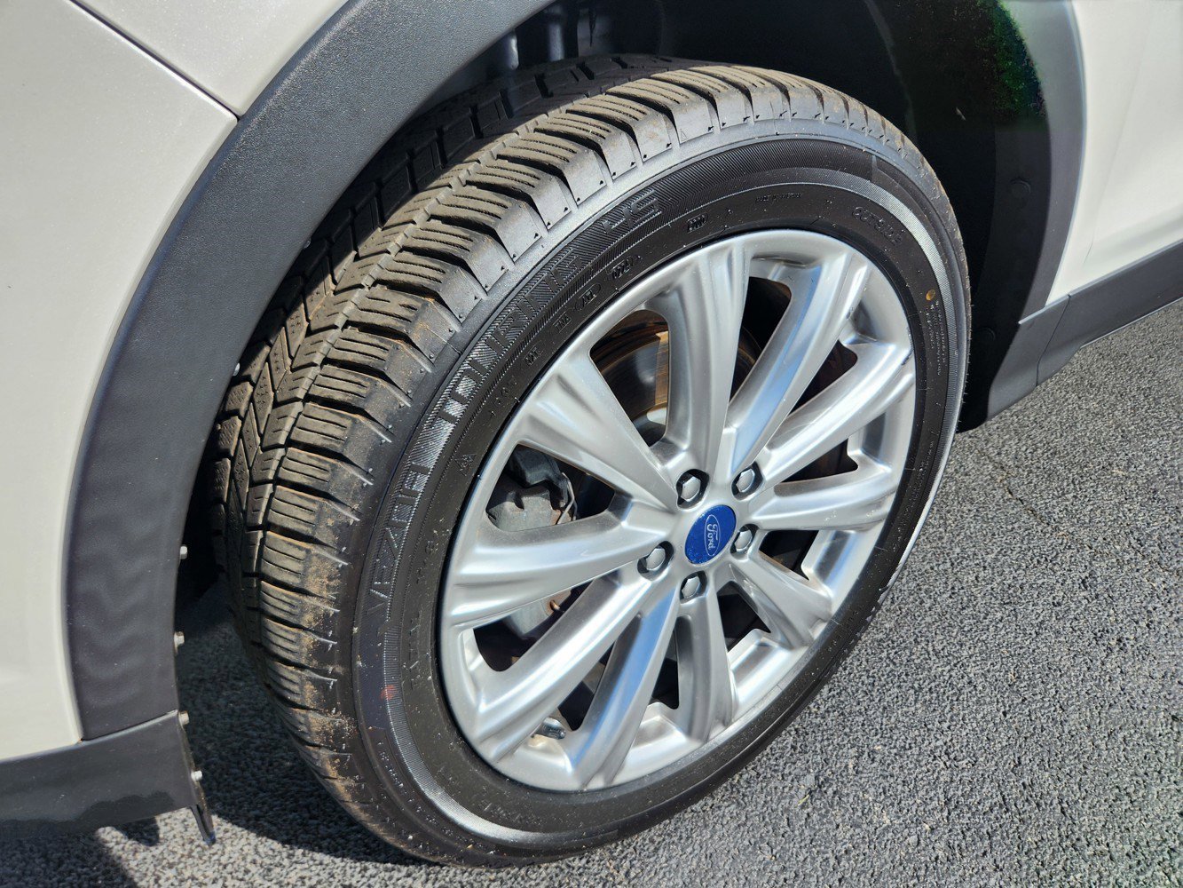 2017 Ford Escape Titanium photo 46