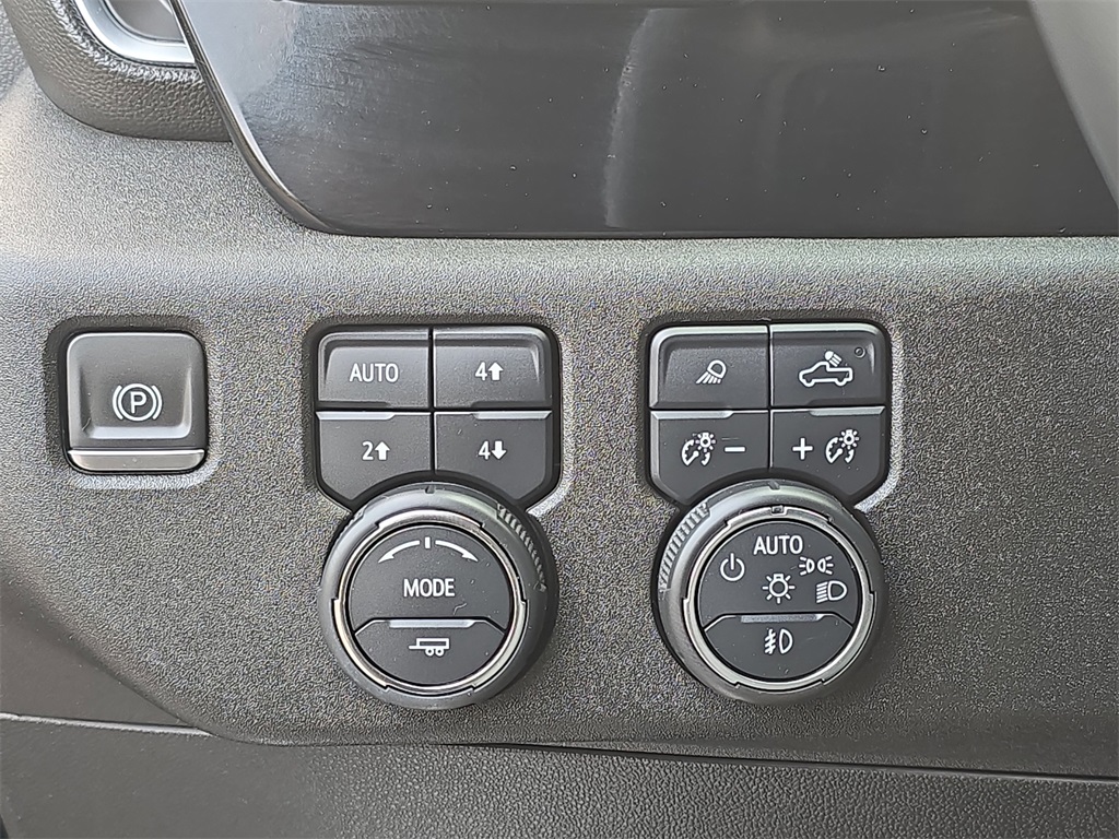 2024 Chevrolet Silverado 2500HD LTZ photo 24