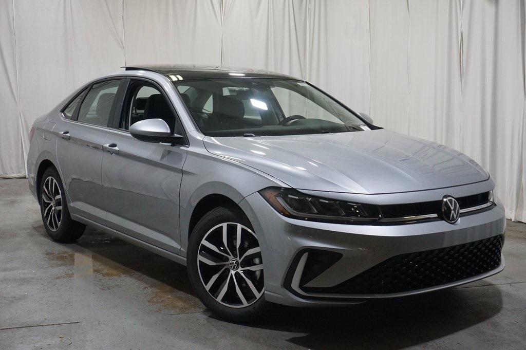 2025 Volkswagen Jetta 1.5T SE photo 2