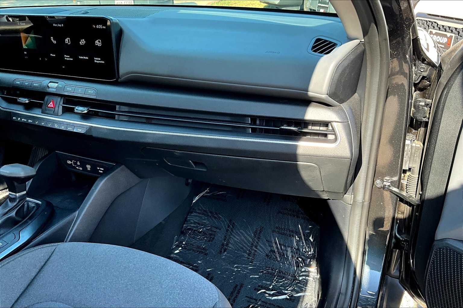 2025 Kia K4 LXS photo 16