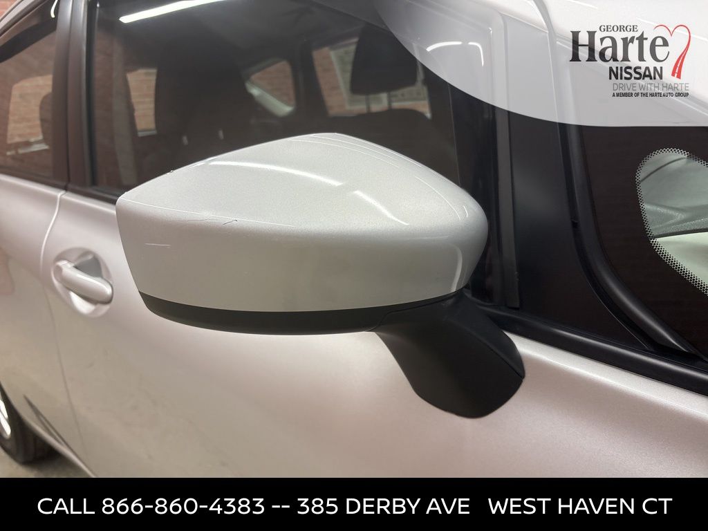 2015 Nissan Versa Note SV photo 39