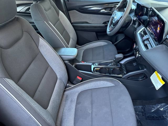 2024 Chevrolet Trailblazer LS photo 16
