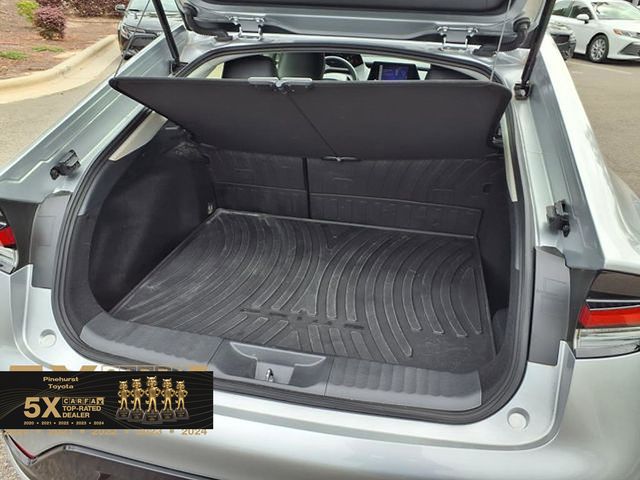 2024 Toyota Prius XLE photo 24