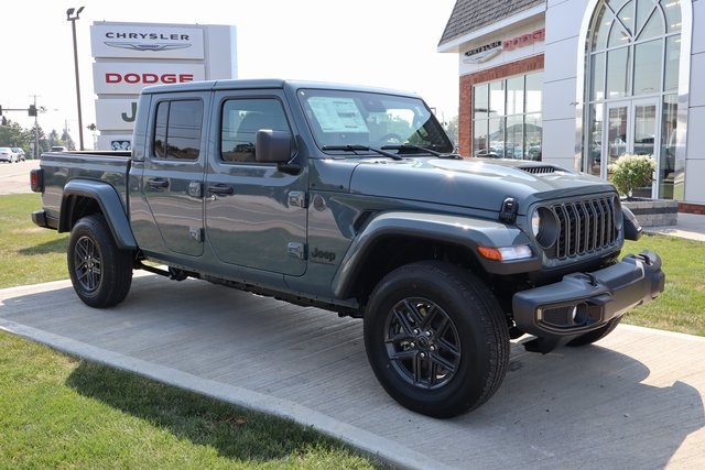2025 Jeep Gladiator Sport S photo 3