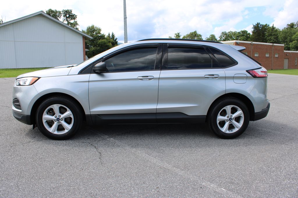 2020 Ford Edge SE photo 6