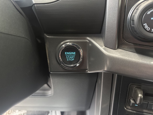 2025 Ford F-150 XLT photo 23