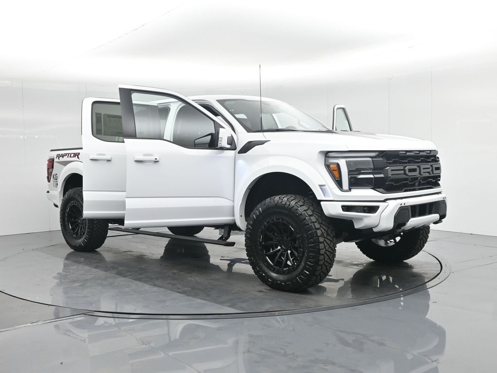 2025 Ford F-150 Raptor photo 31