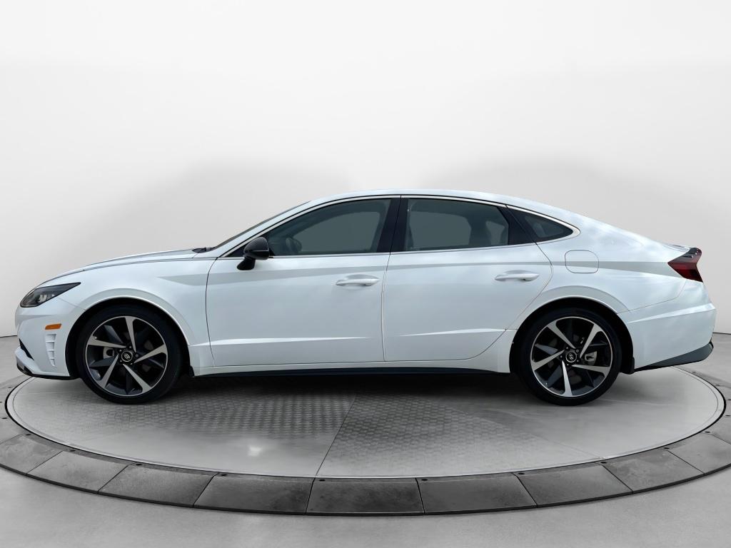 2021 Hyundai Sonata SEL Plus photo 2