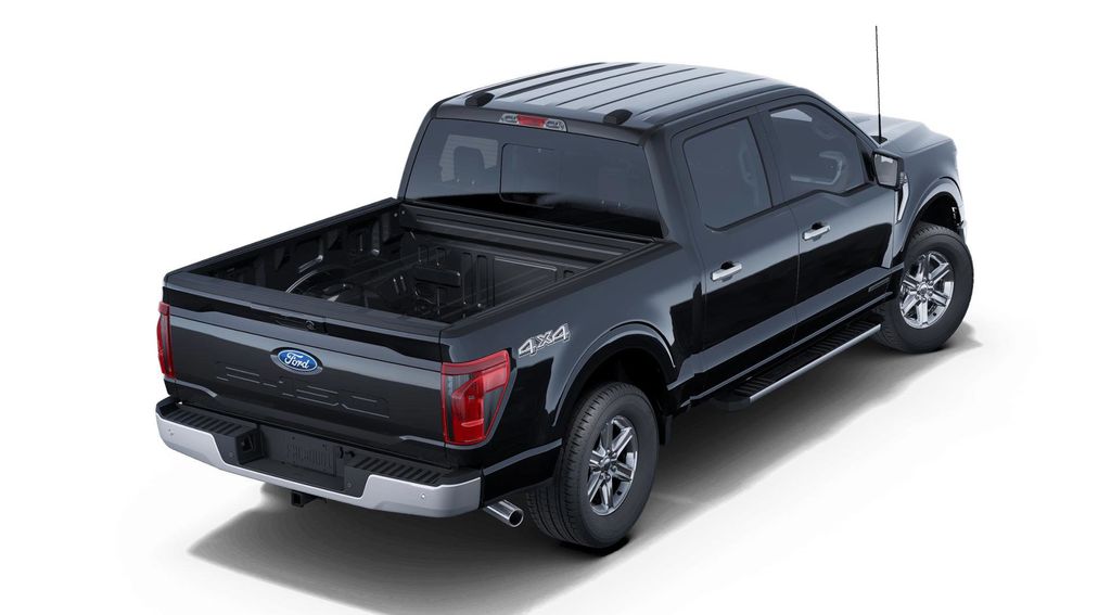 2025 Ford F-150 XLT photo 3