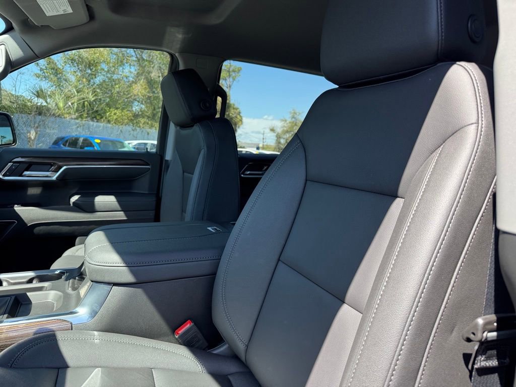 2025 Chevrolet Silverado 1500 RST photo 24