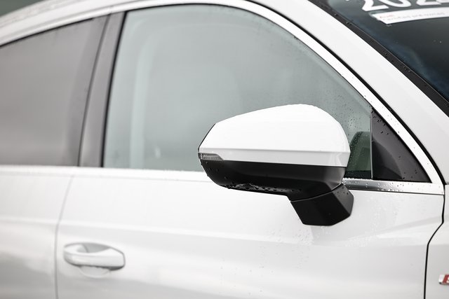 2024 Audi Q3 Premium Plus S line photo 2