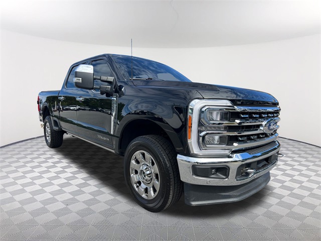 2023 Ford F-250 Lariat photo 3