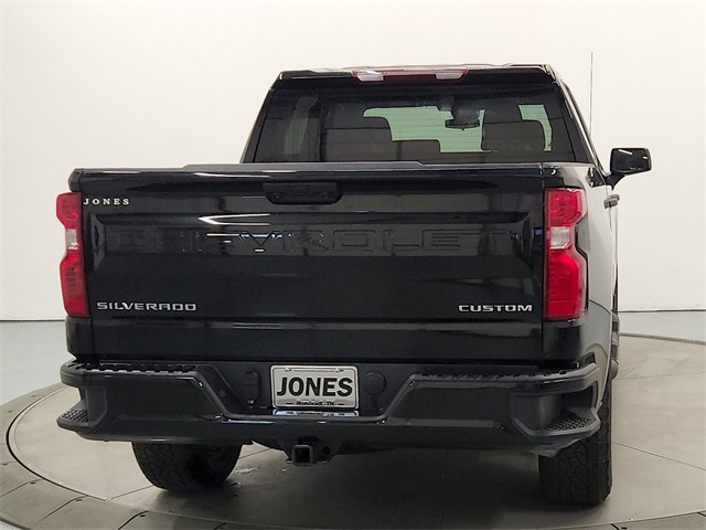 2024 Chevrolet Silverado 1500 Custom photo 4