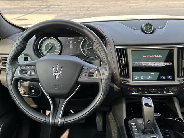 2024 Maserati Levante GT photo 16