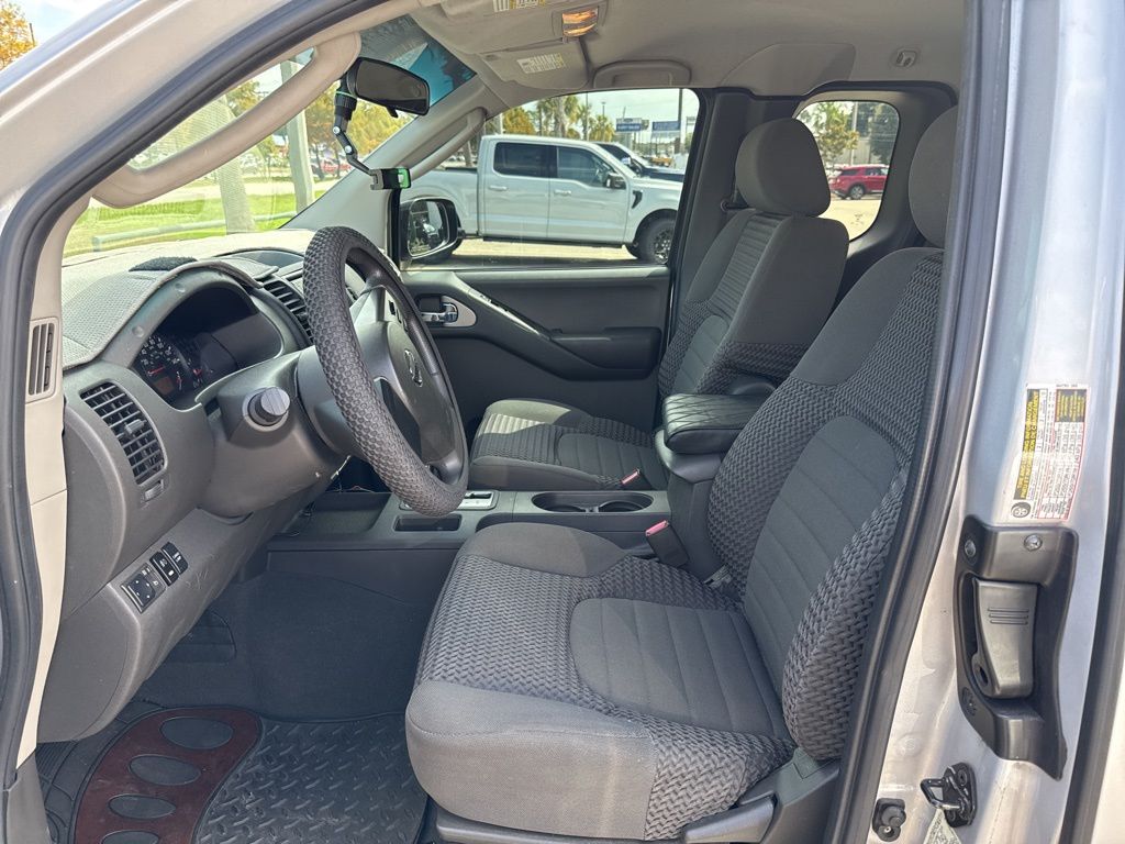 2006 Nissan Frontier SE photo 3