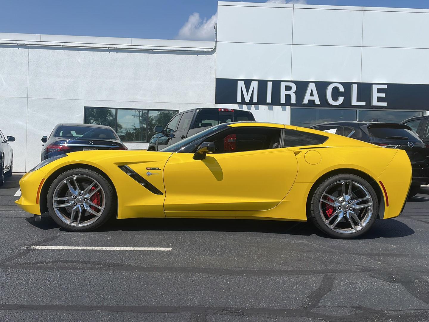 2014 Chevrolet Corvette Stingray Z51 2LT photo 2