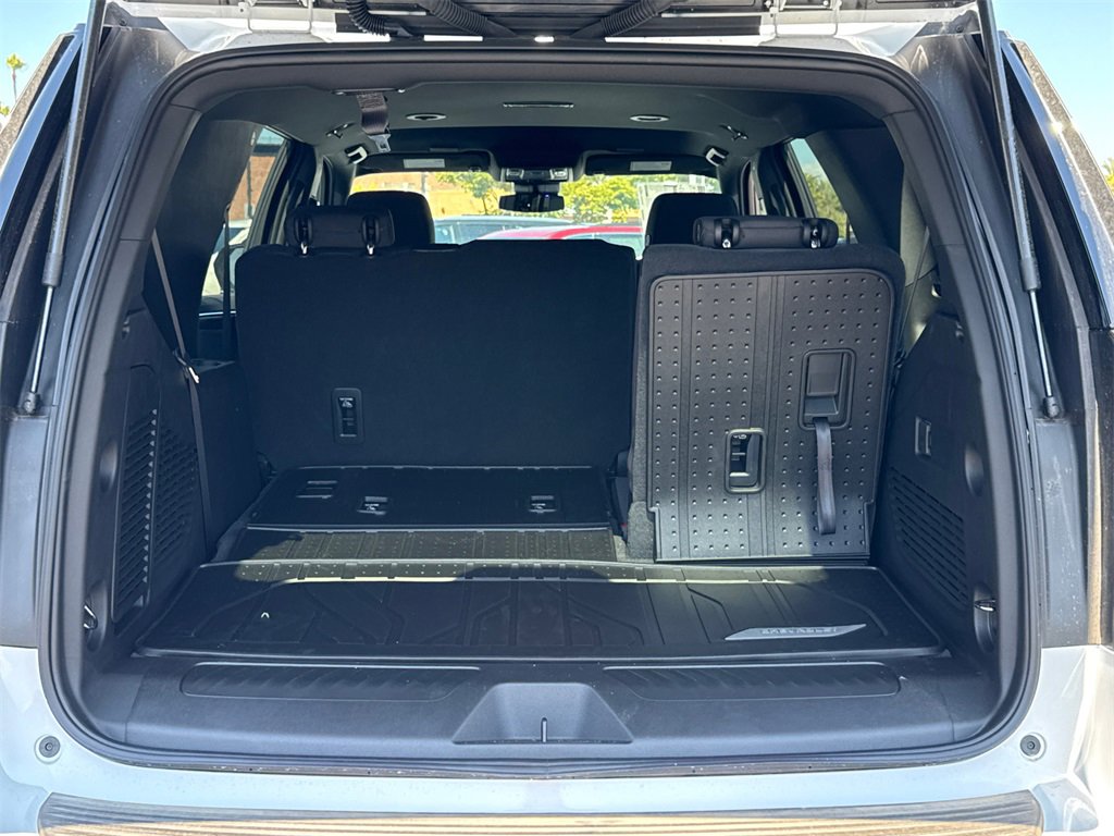 2025 Chevrolet Tahoe LS photo 6