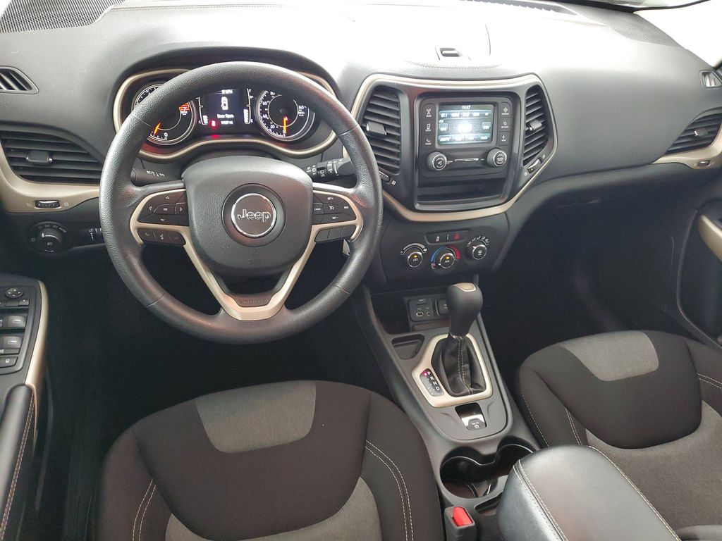 2018 Jeep Cherokee Latitude photo 15