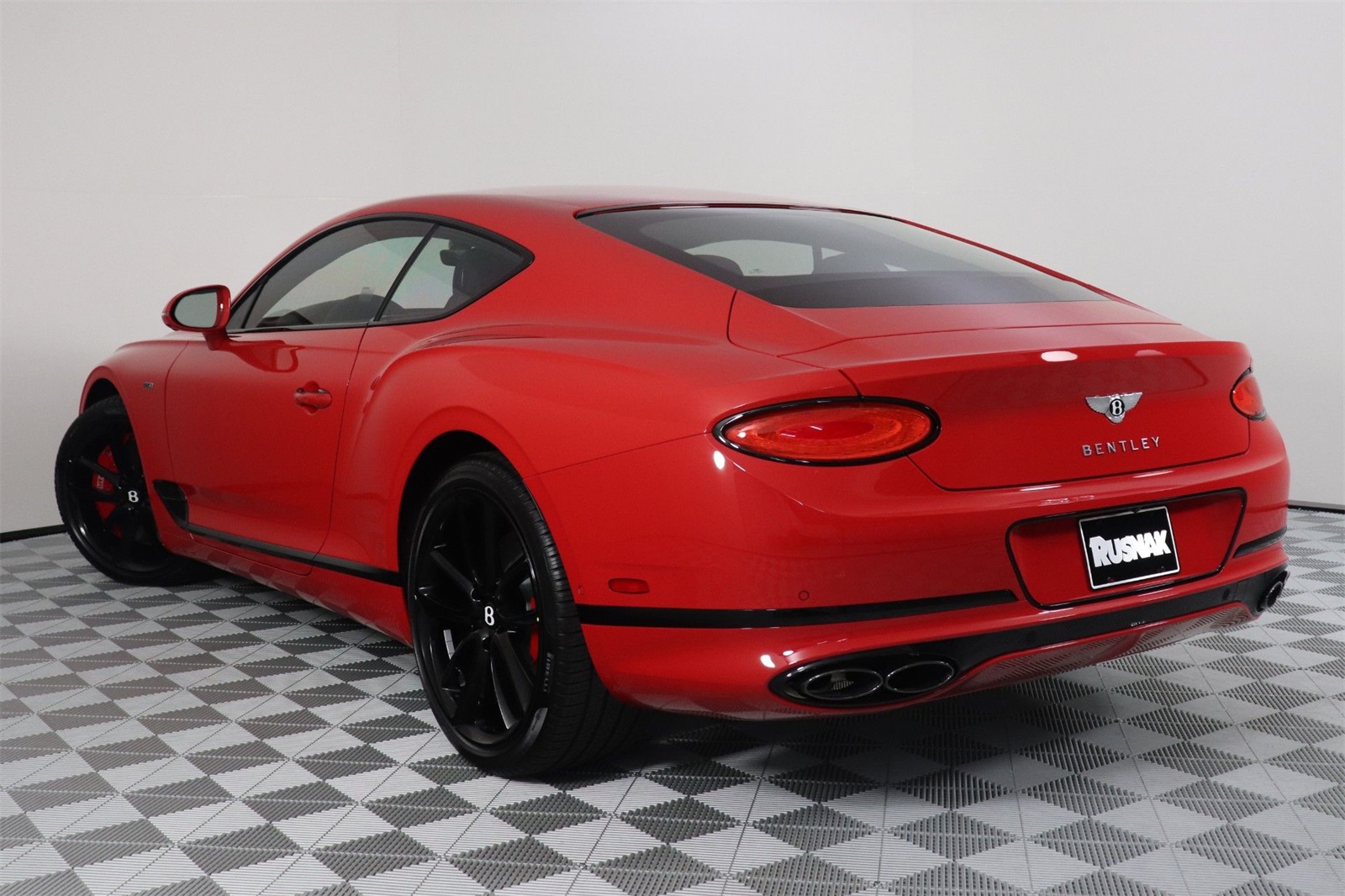 2024 Bentley Continental V8 photo 3