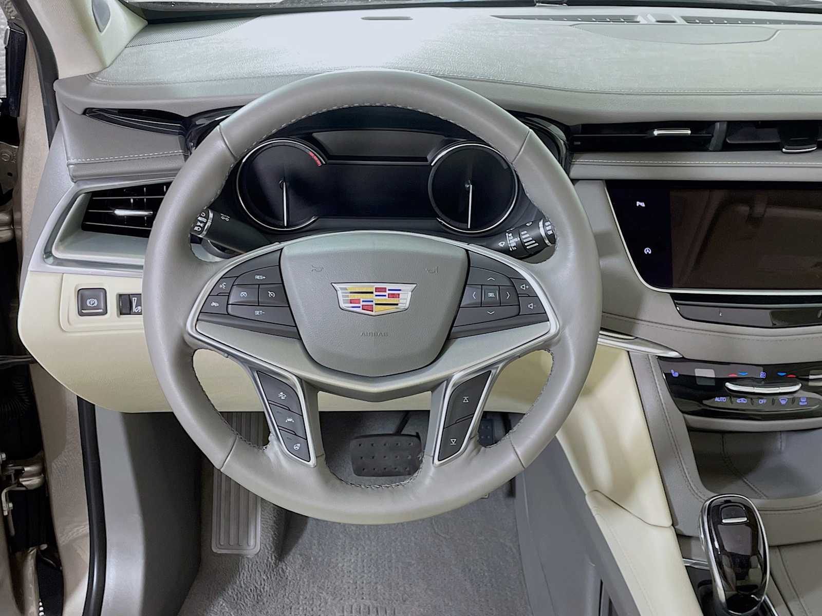 2022 Cadillac XT5 Premium Luxury photo 8
