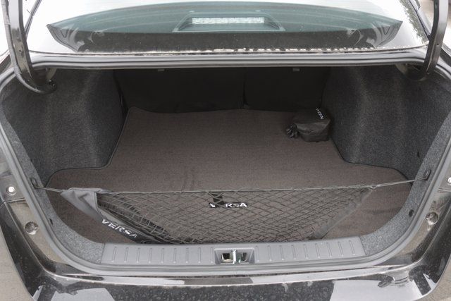 2025 Nissan Versa SR photo 23