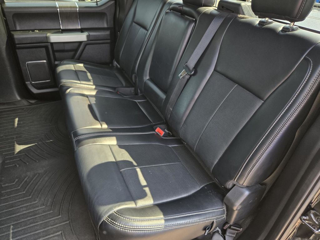 2020 Ford F-250 Lariat photo 28