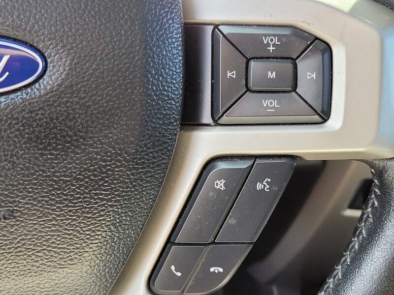 2019 Ford F-250 Lariat photo 23