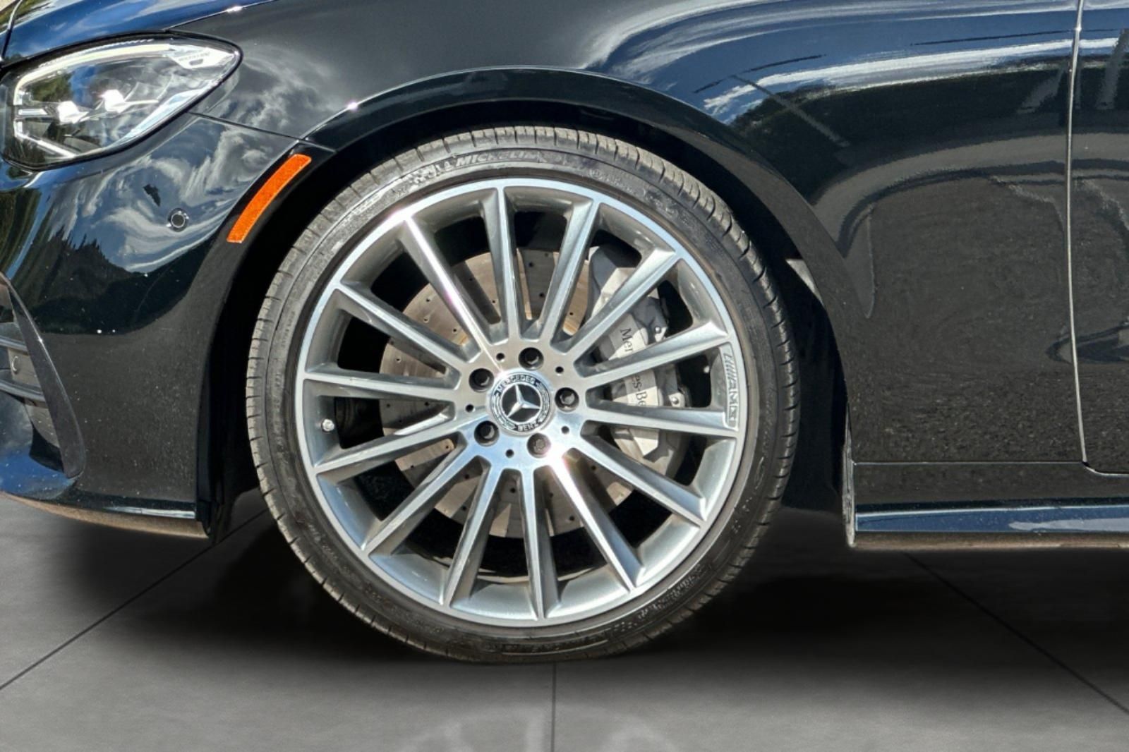 2022 Mercedes Benz E 450 Coupe photo 4