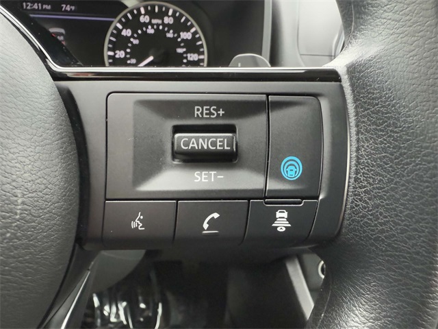 2023 Nissan Rogue SV photo 24