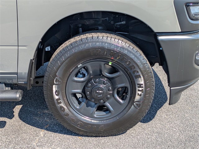 2026 Ram 2500 Tradesman photo 11