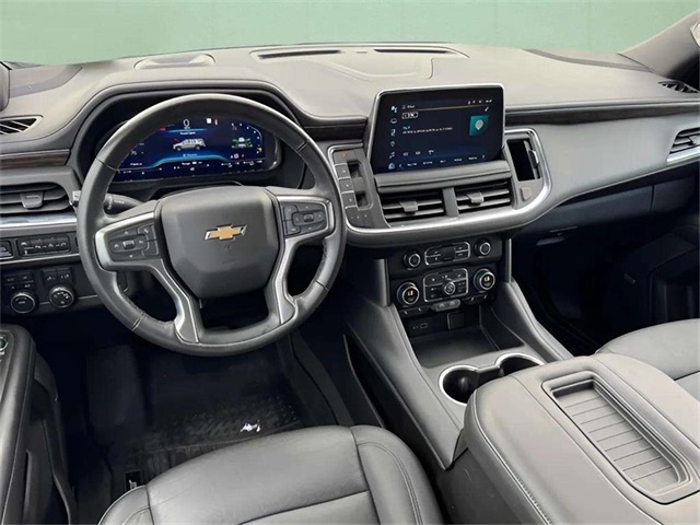 2022 Chevrolet Suburban LT photo 12