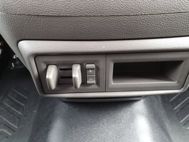 New 2024 Oxford White Ford Base image 31