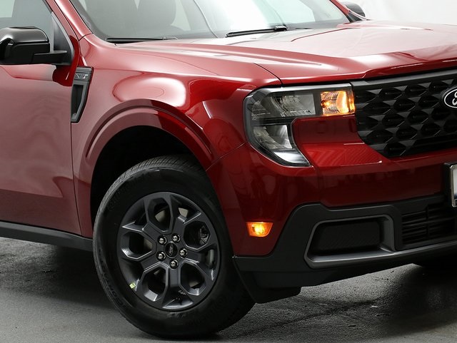 2025 Ford Maverick XLT photo 3