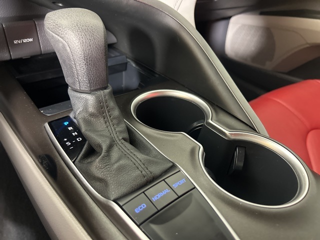 2022 Toyota Camry LE photo 26