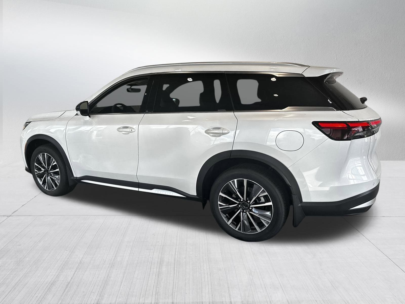 2026 Infiniti QX60 Luxe AWD photo 3