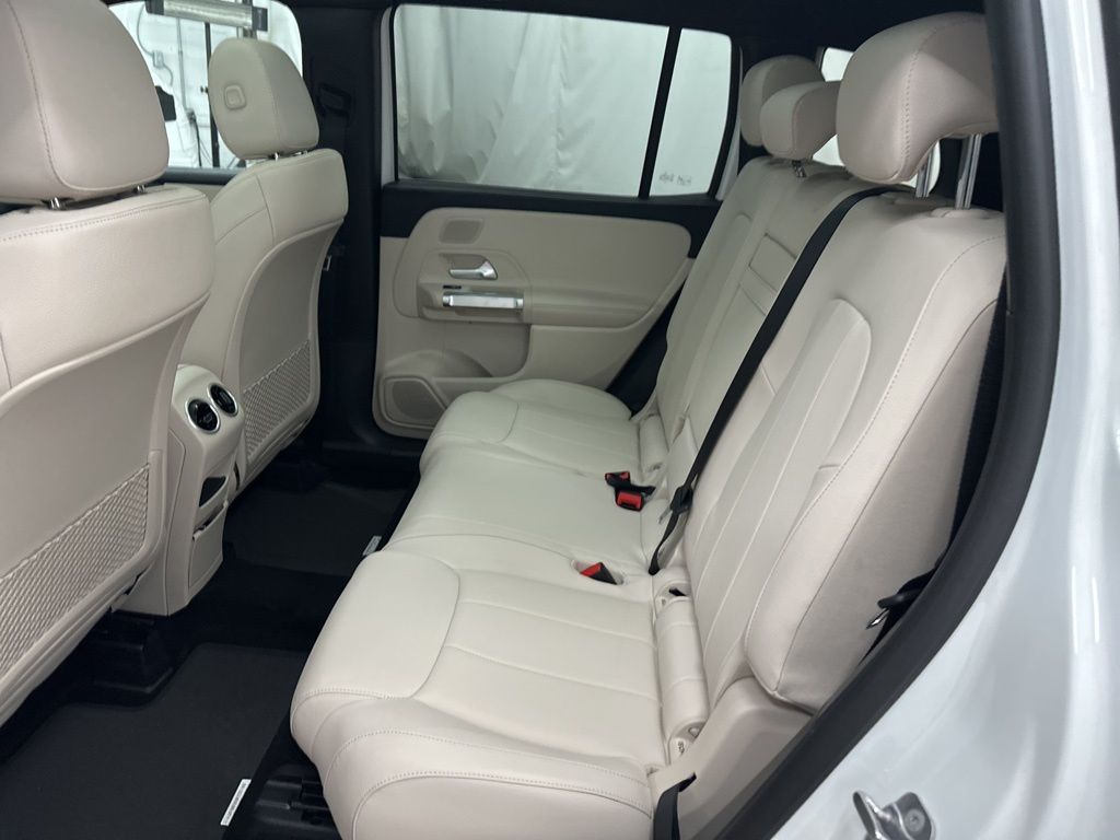 2026 Mercedes Benz GLB 250 4MATIC photo 22