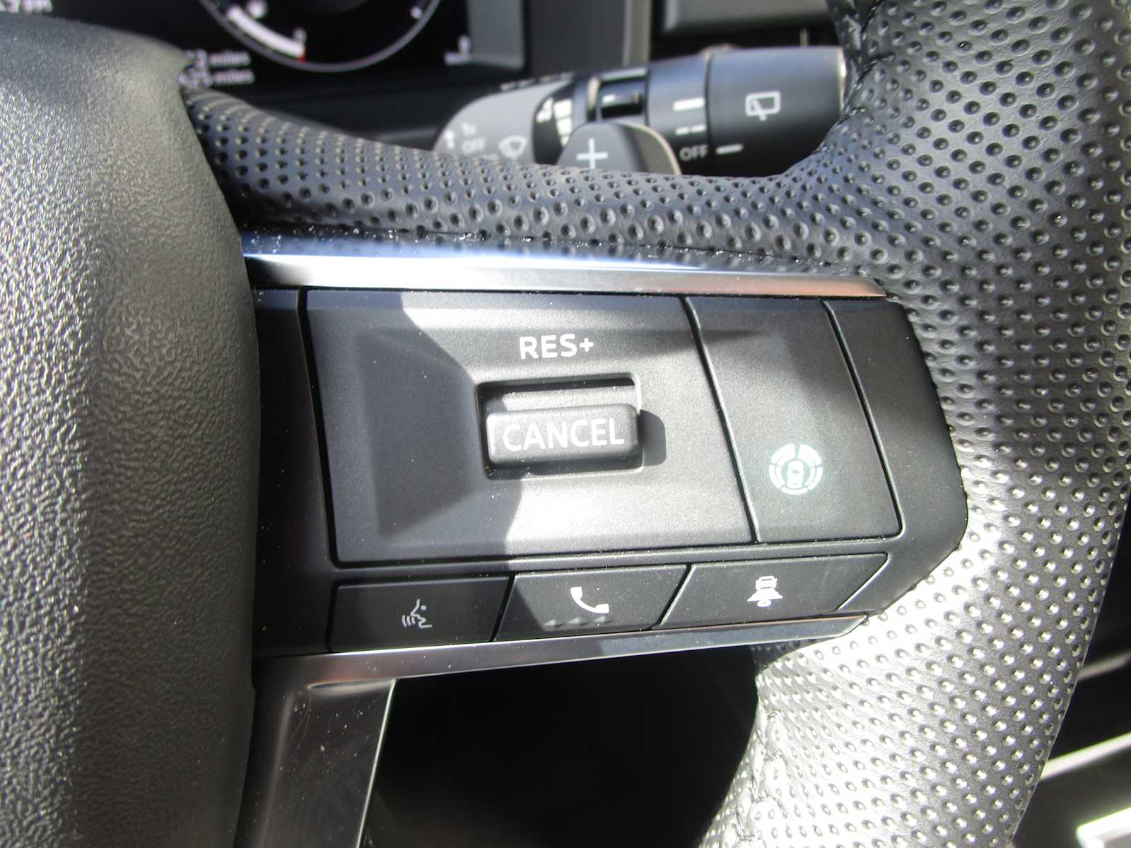 2023 Mitsubishi Outlander PHEV SE photo 29