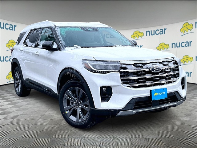 2026 Ford Explorer Active's photo