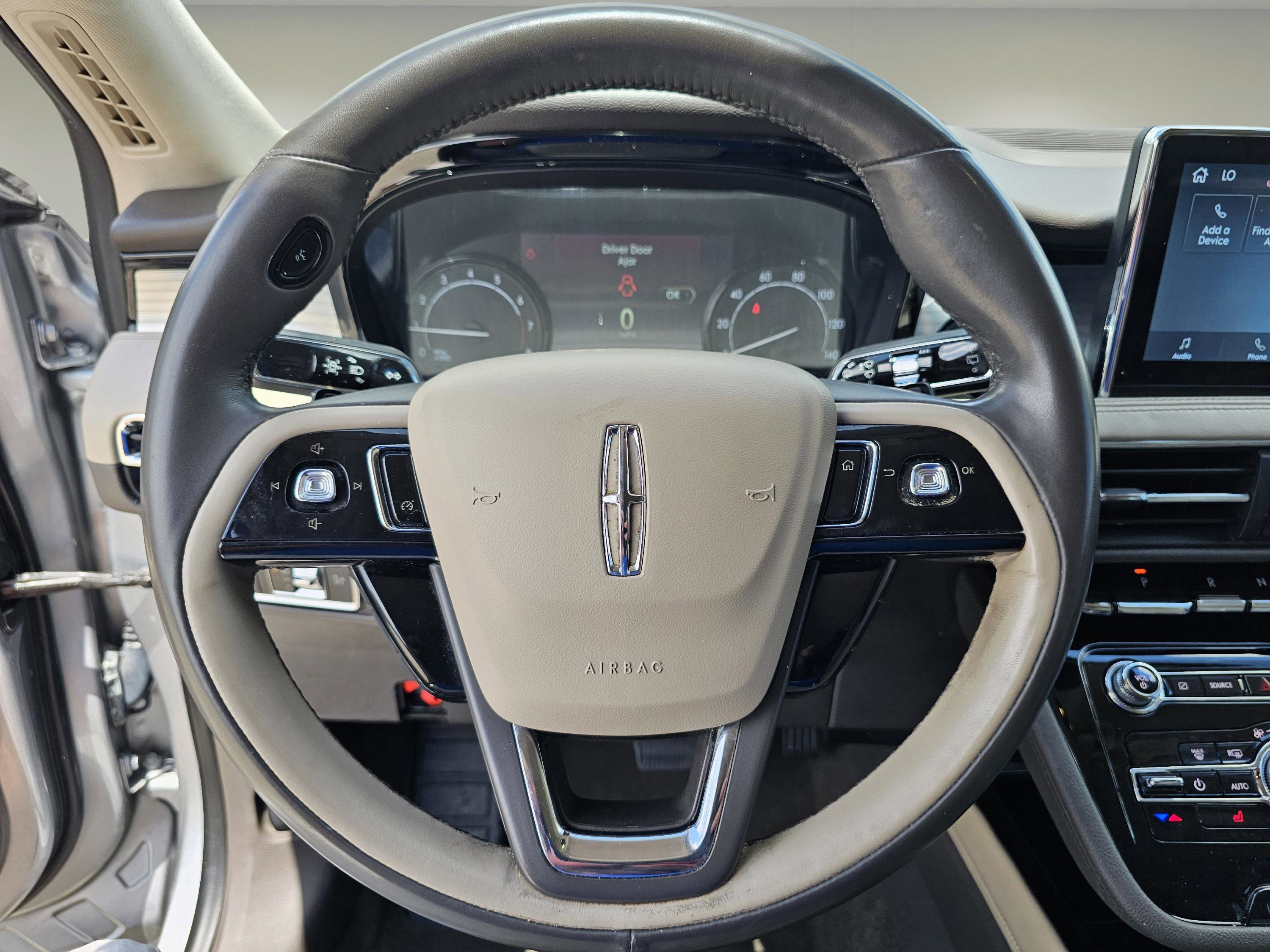 2021 Lincoln Corsair Standard photo 14